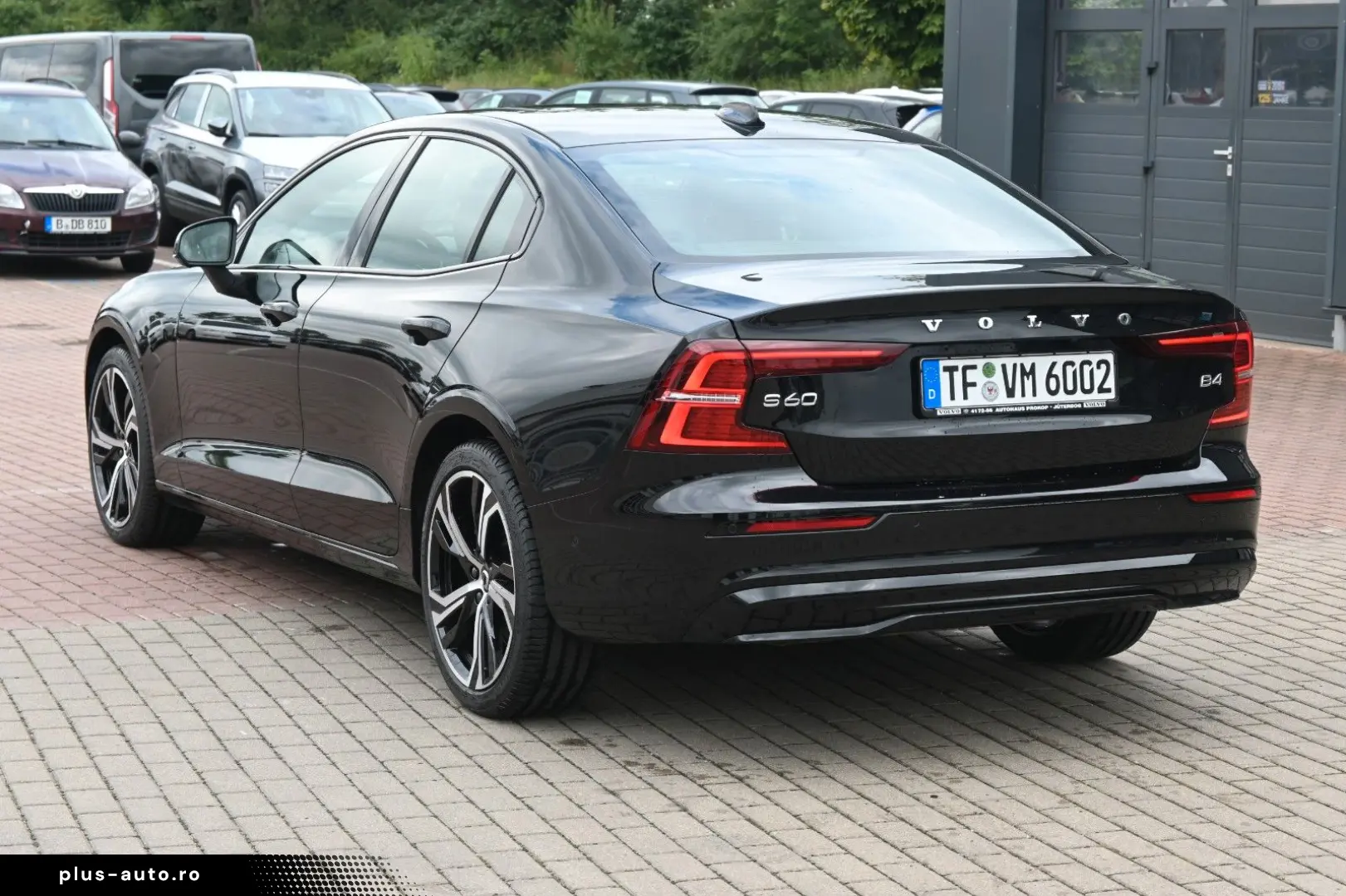 VOLVO S60 B4 Benzin Plus Dark'STHZG 360  PANO