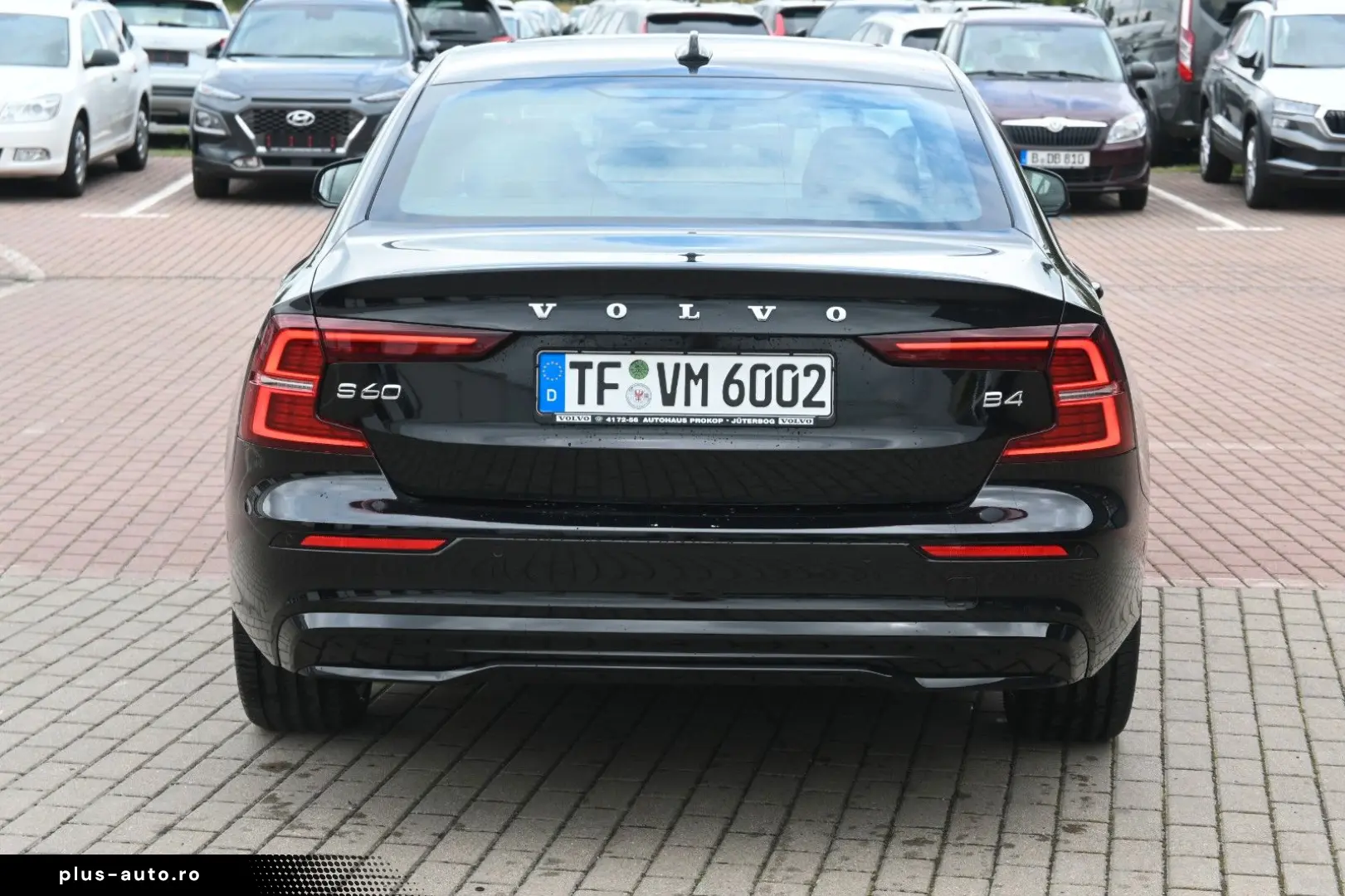 VOLVO S60 B4 Benzin Plus Dark'STHZG 360  PANO
