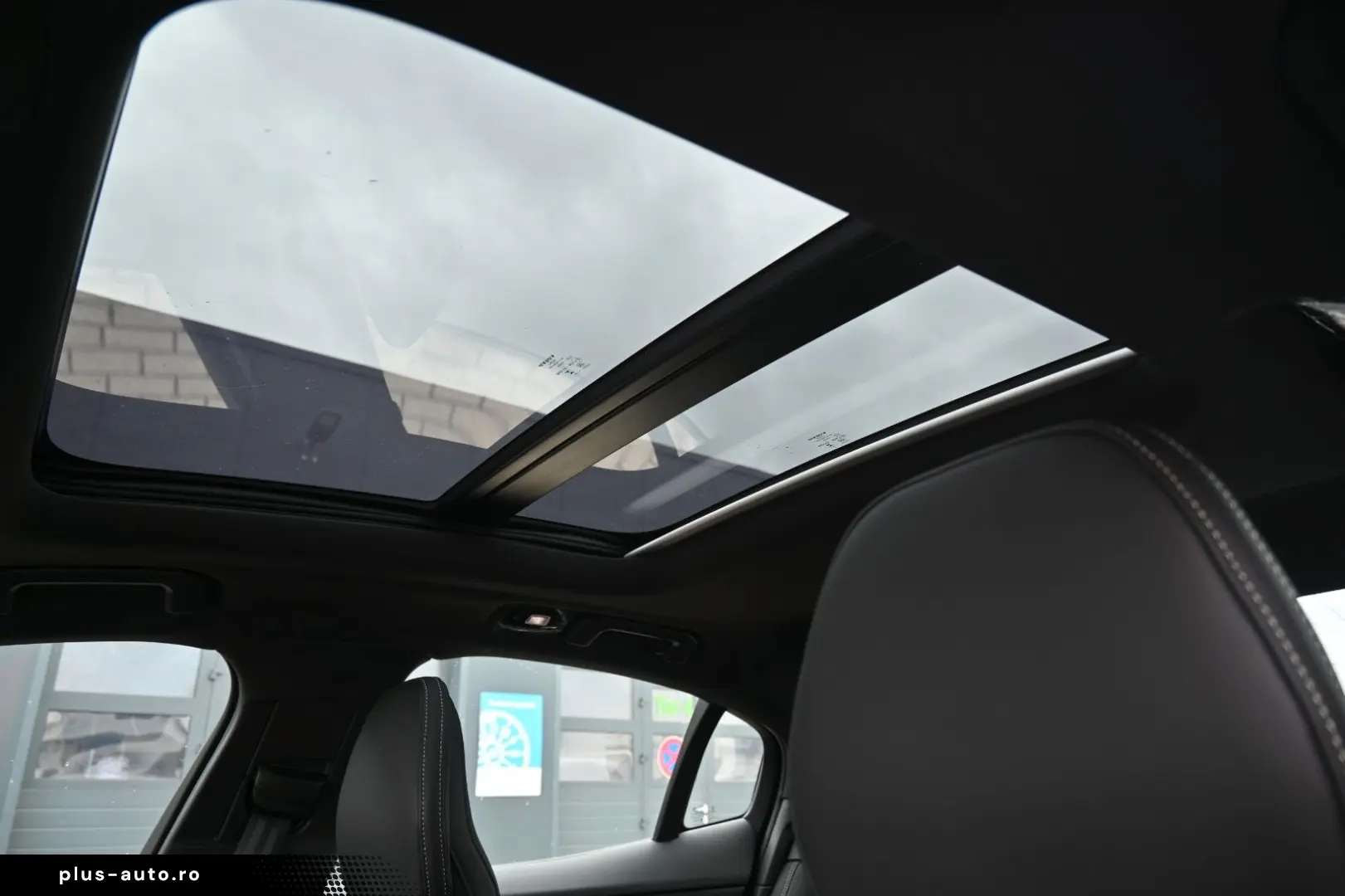 VOLVO S60 B4 Benzin Plus Dark'STHZG 360  PANO