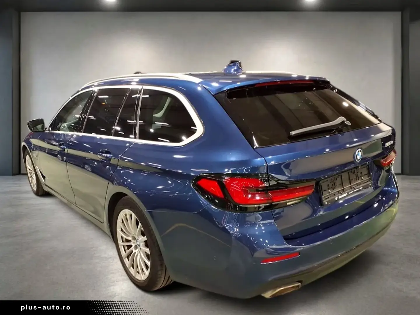 BMW 5 Series 520e PHEV Individual