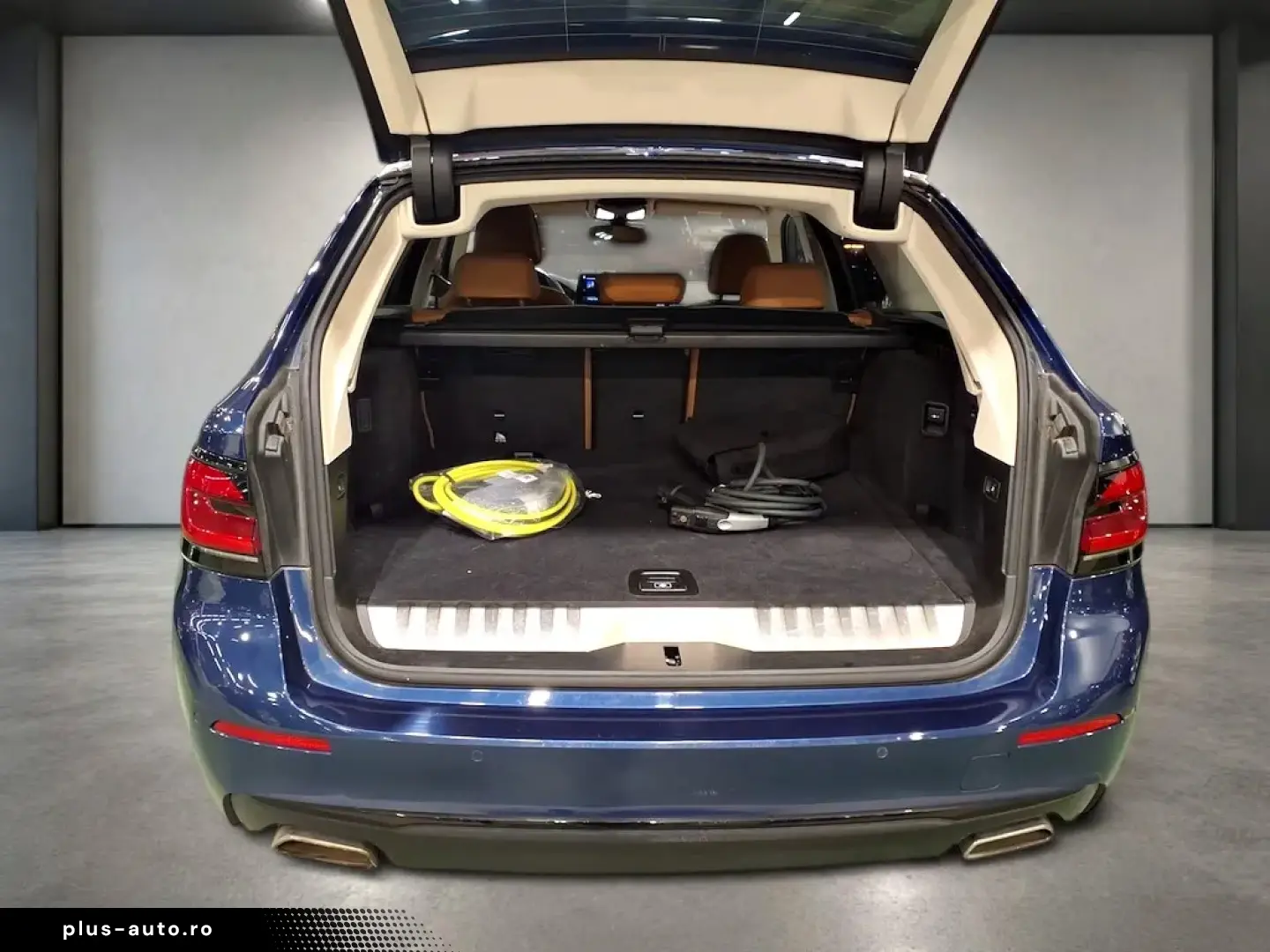 BMW 5 Series 520e PHEV Individual