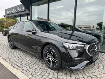 MERCEDES-BENZ E 200 AMG Night  Distronic  Kamera  Keyless