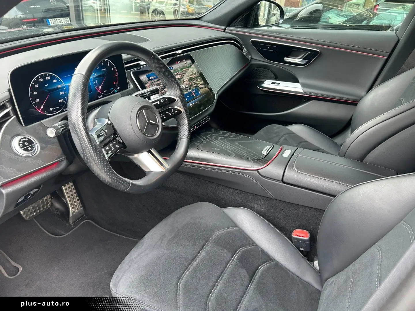 MERCEDES-BENZ E 200 AMG Night  Distronic  Kamera  Keyless