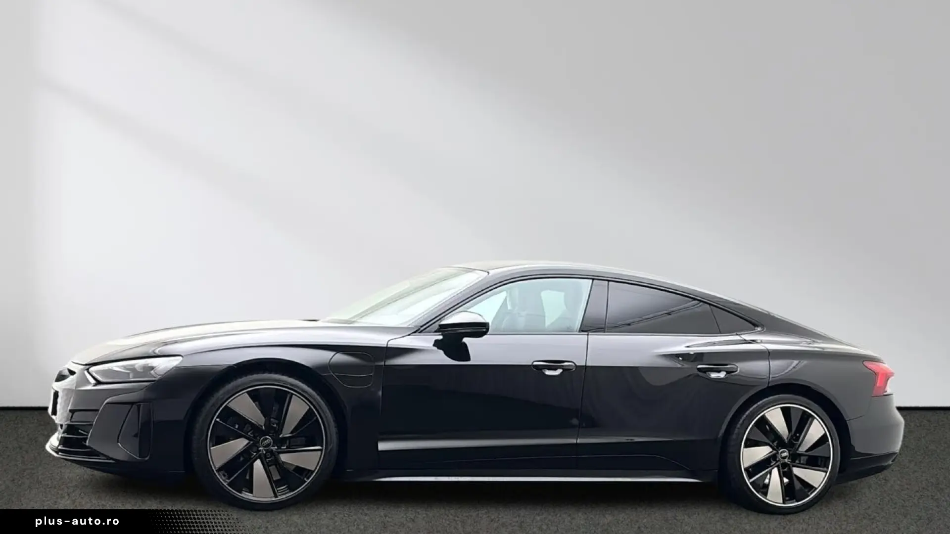 Audi e-tron GT quattro   476 CP B&O • PANO • AIR • ACC