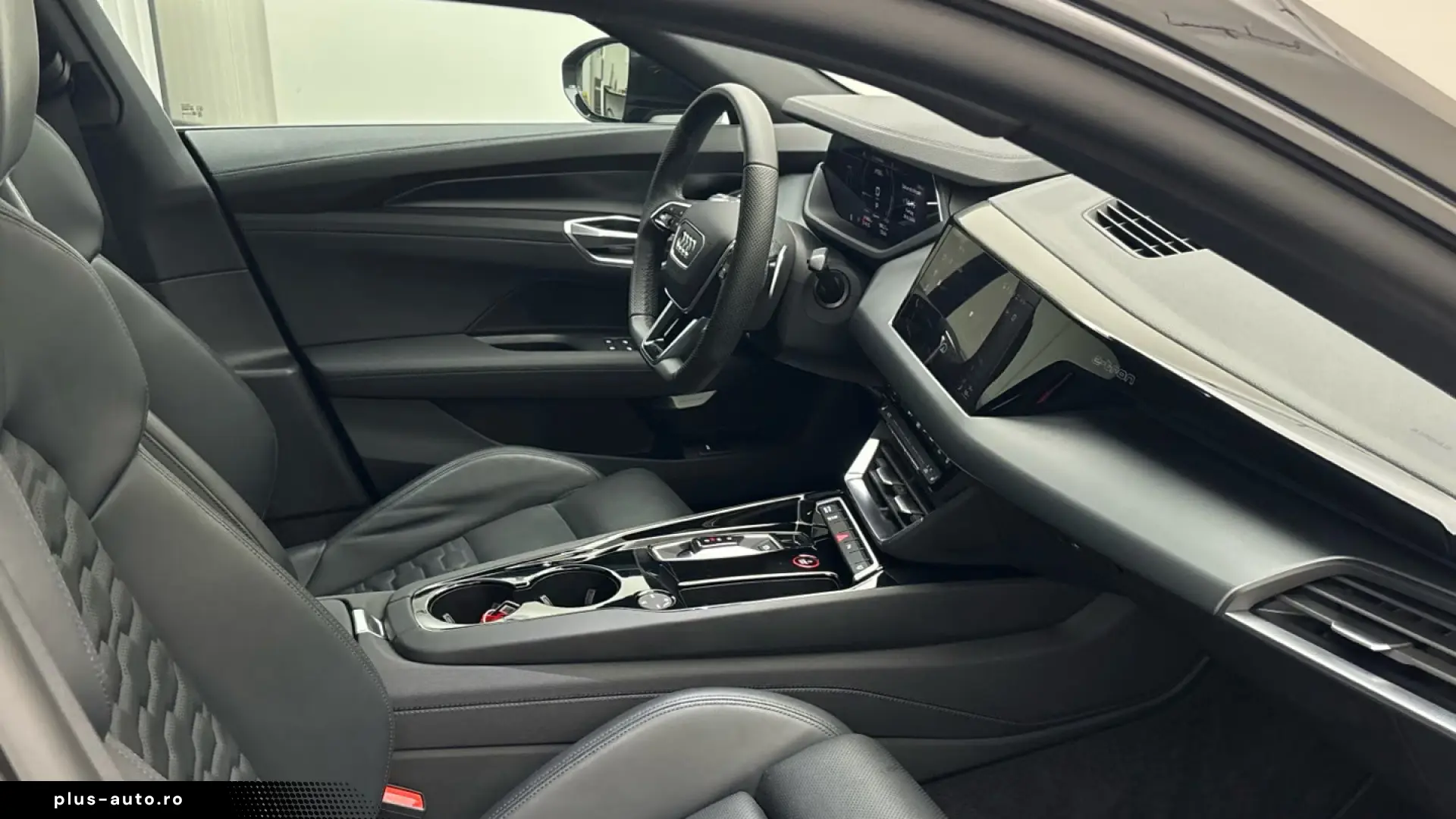 Audi e-tron GT quattro   476 CP B&O • PANO • AIR • ACC