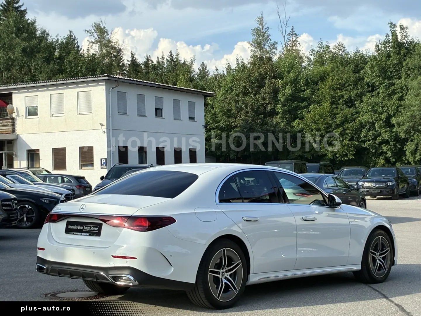 MERCEDES-BENZ E 300 de AMG Limo Distr KeyGo 19  CarP&hellip;