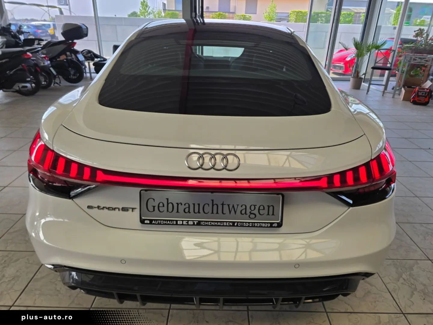 AUDI e-tron GT quattro PANO B&O SOUND AMBIENTAL 20