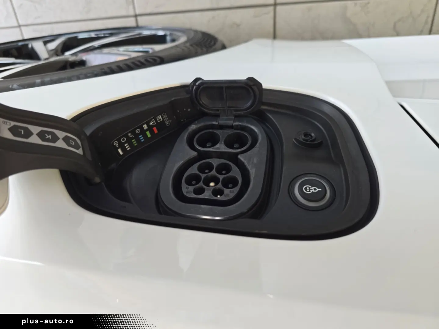 AUDI e-tron GT quattro PANO B&O SOUND AMBIENTAL 20