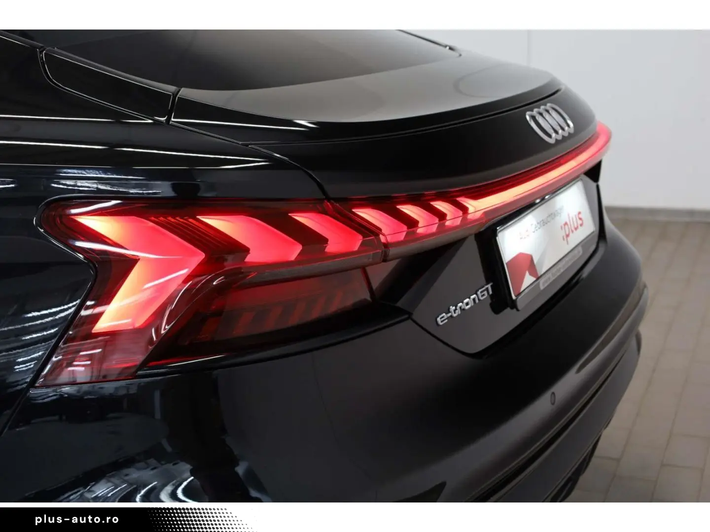 AUDI e-tron GT