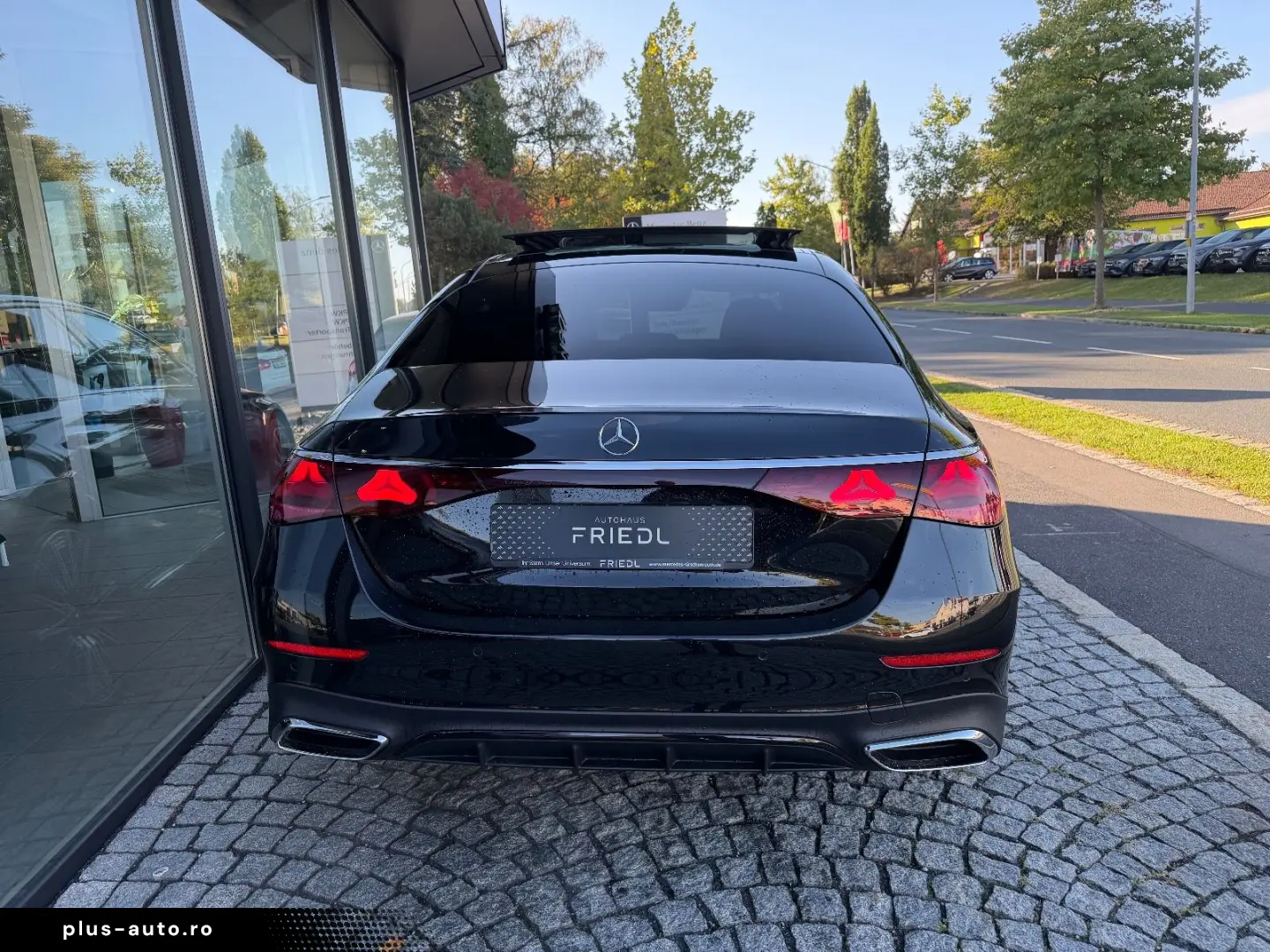 MERCEDES-BENZ E 220 d AMG  Pano  Nappa  Superscr. Burm. 21