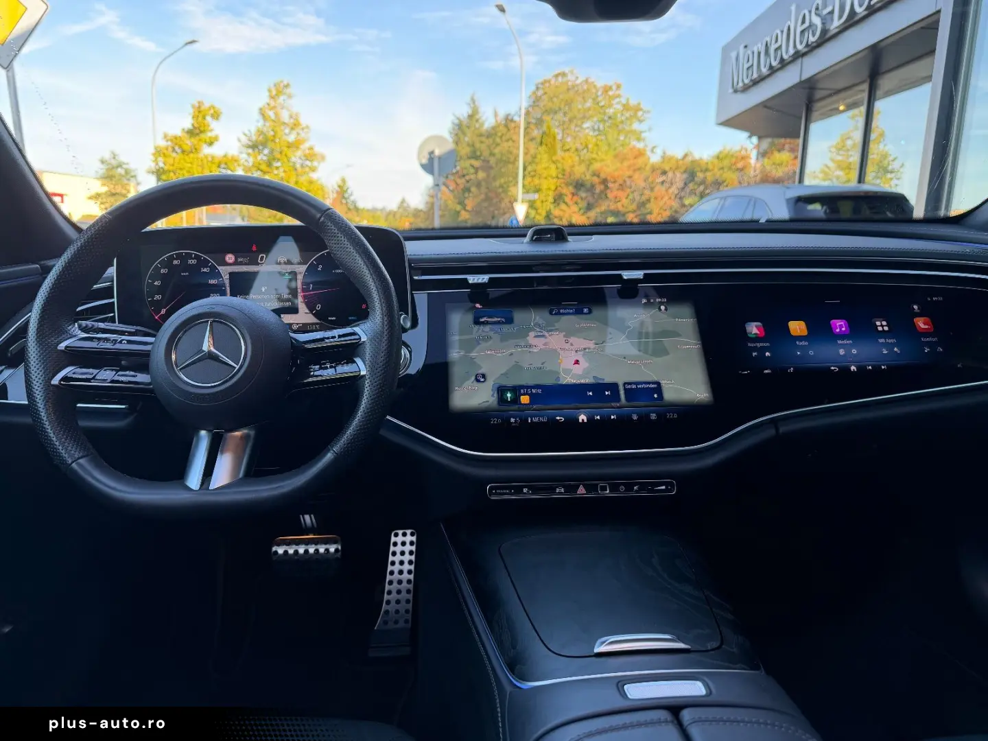 MERCEDES-BENZ E 220 d AMG  Pano  Nappa  Superscr. Burm. 21