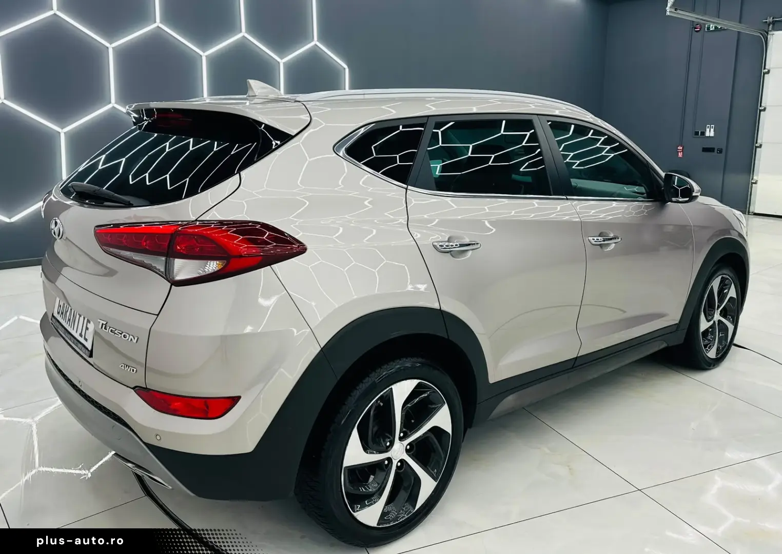 HYUNDAI TUCSON 2016 2.0D E6 4X4 Garantie 12 Luni Rate Avans