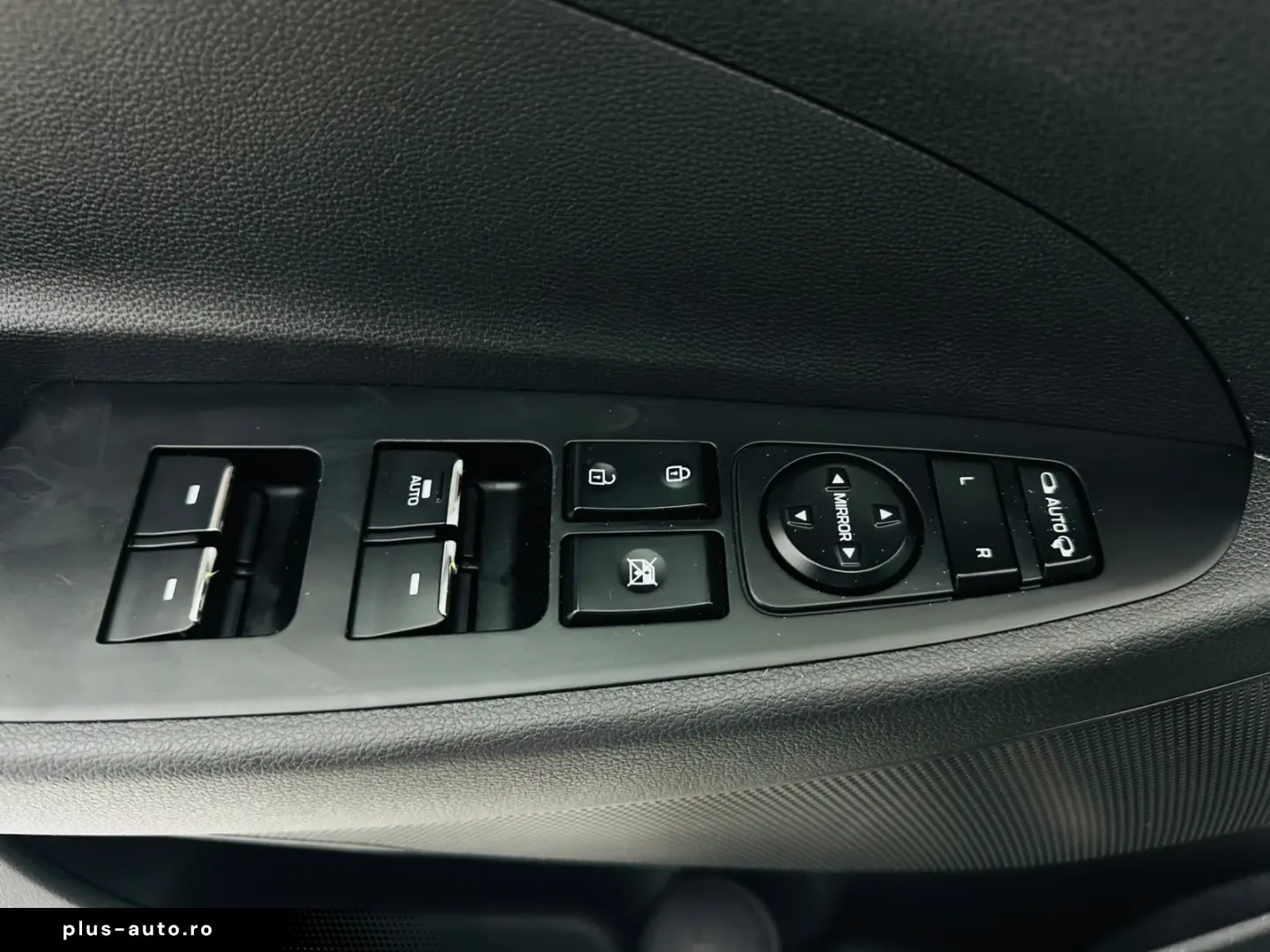 HYUNDAI TUCSON 2016 2.0D E6 4X4 Garantie 12 Luni Rate Avans