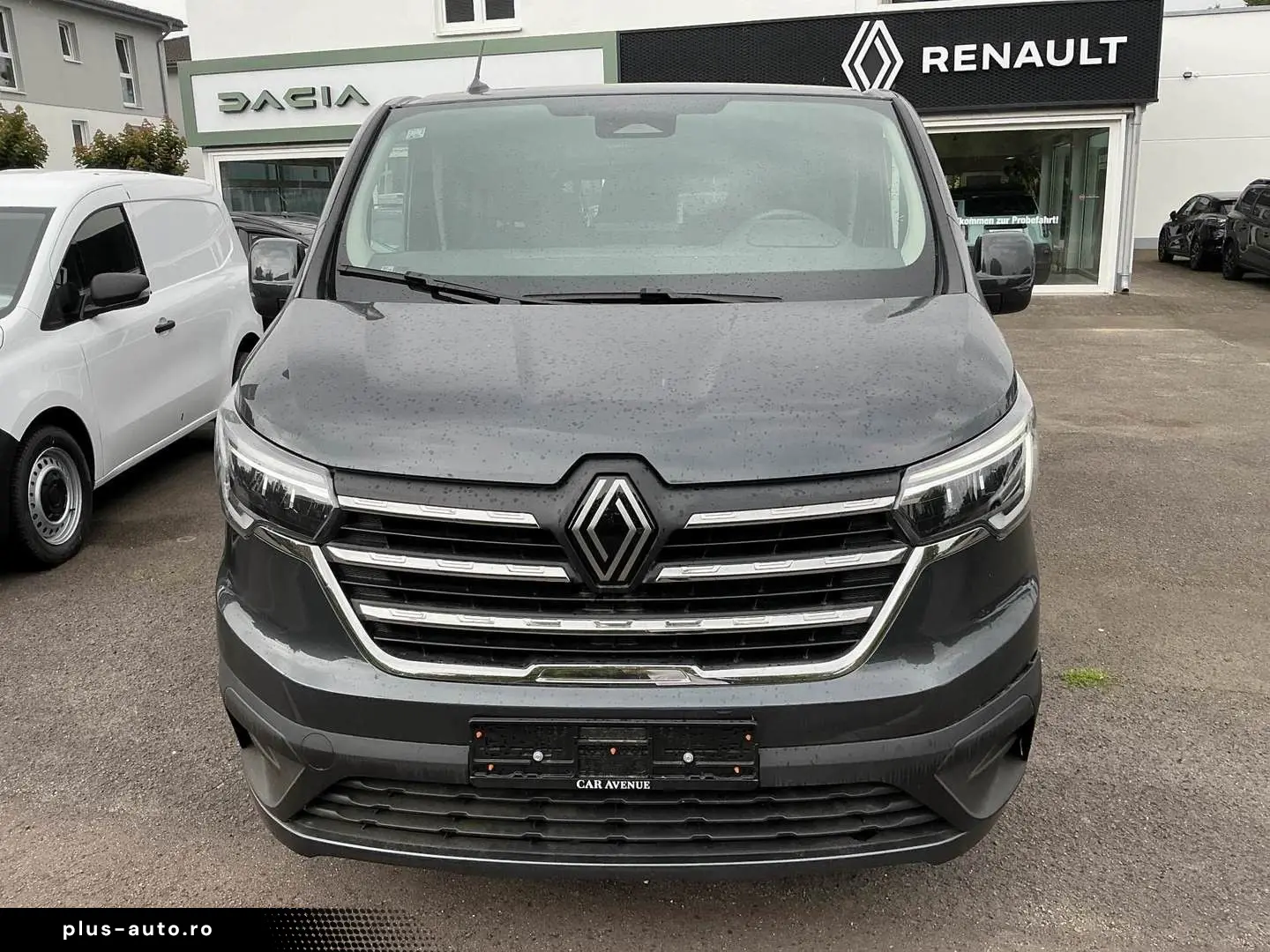RENAULT Trafic Combi L2H1 9-Sitzer LED Navi PDC