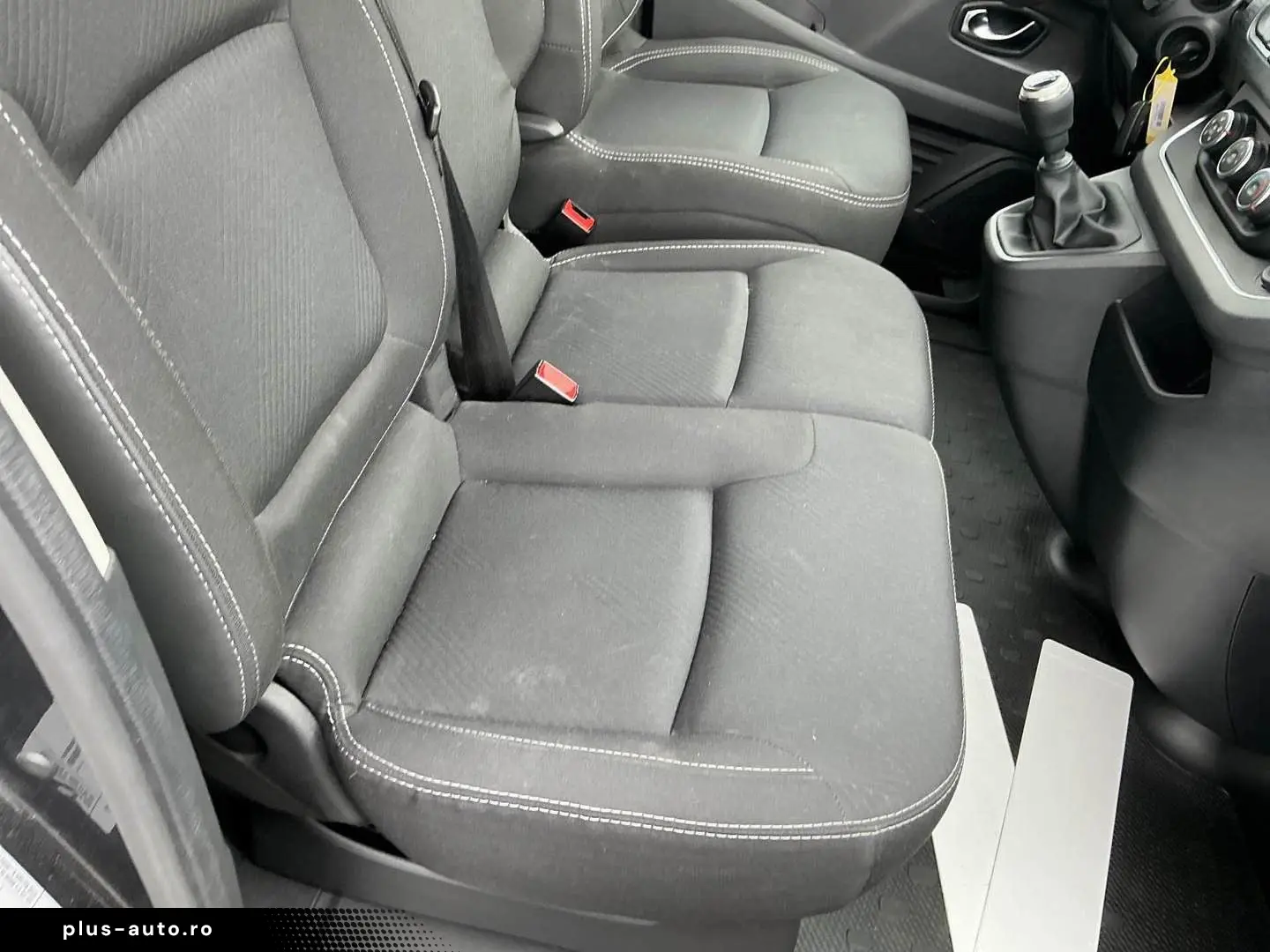 RENAULT Trafic Combi L2H1 9-Sitzer LED Navi PDC