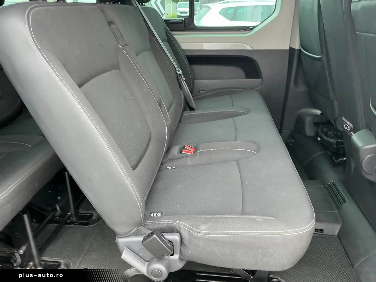 RENAULT Trafic Combi L2H1 9-Sitzer LED Navi PDC