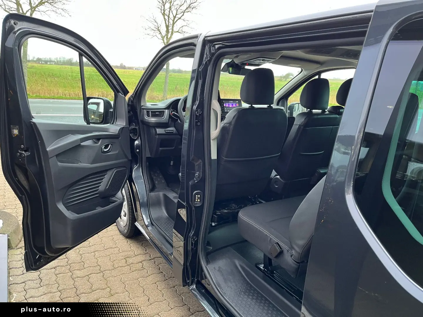 RENAULT Trafic Combi Grand Life Blue dCi 150 EDC