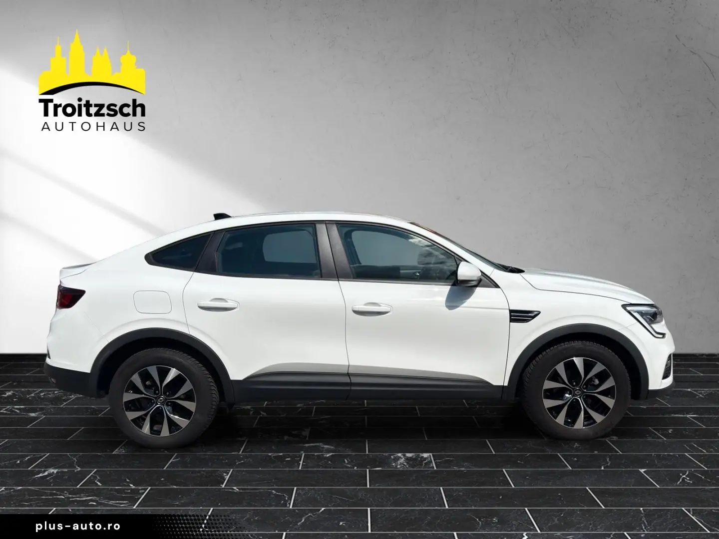 RENAULT Arkana Equilibre   1.Hand