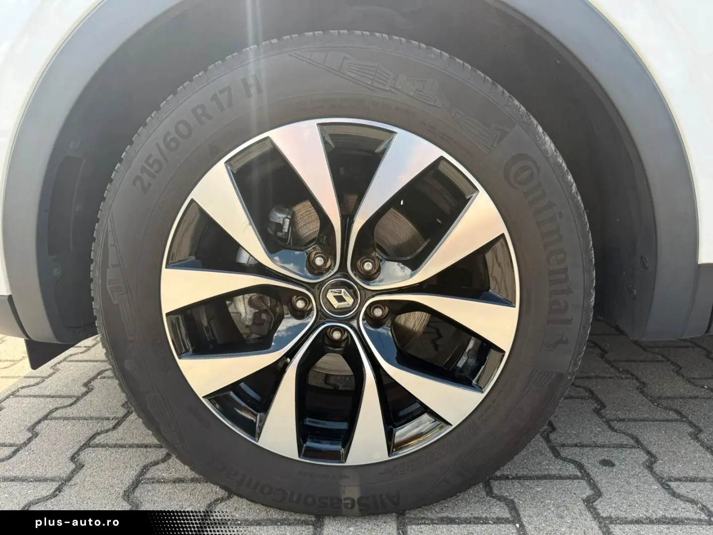 RENAULT Arkana Equilibre   1.Hand