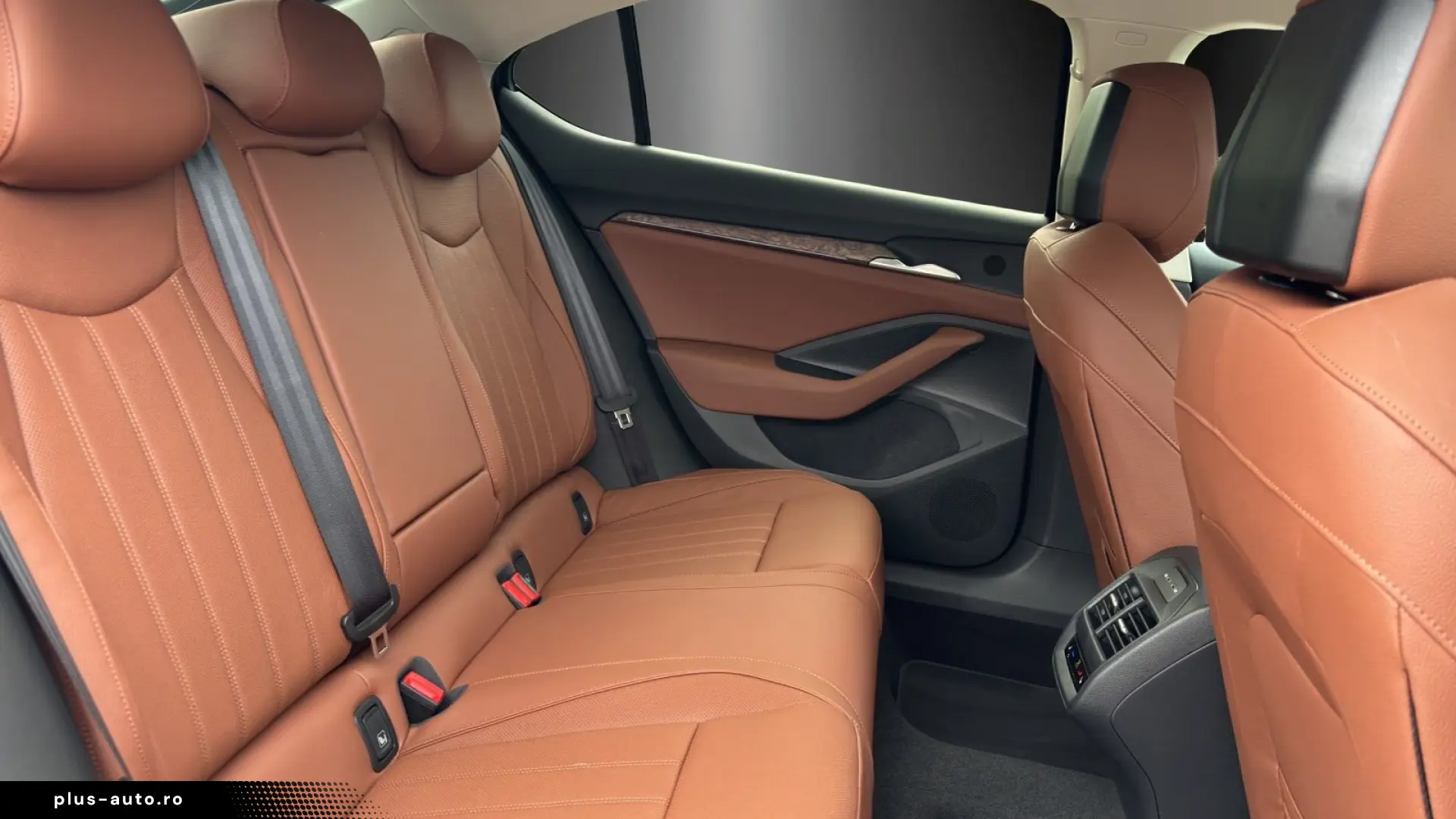 Skoda Superb 2.0 TDI L&K HUD KAMERA CANTON ACC