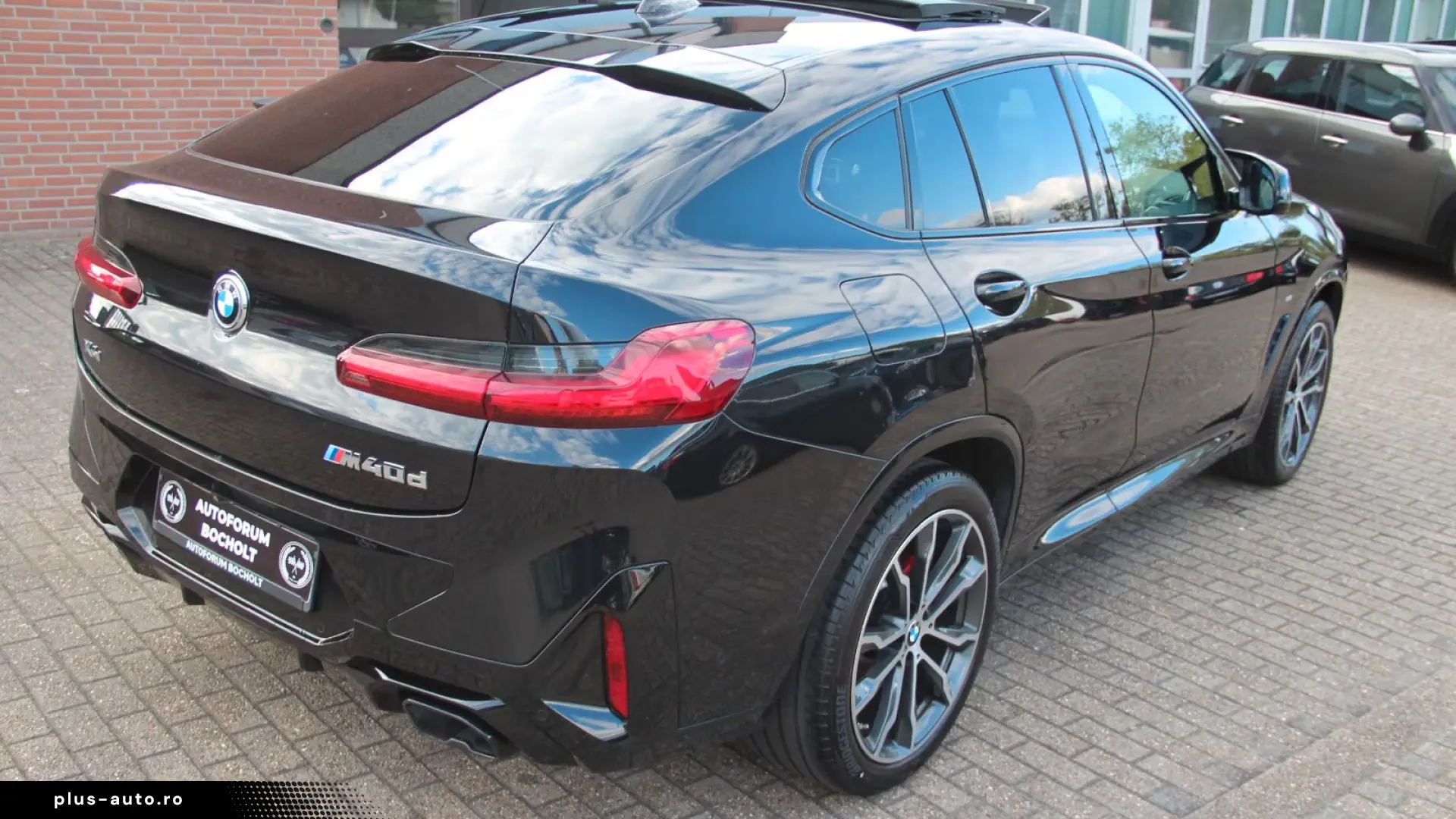 BMW X4 M40d xDrive – 340 CP  Laser  HUD  Panoramic  M Sport