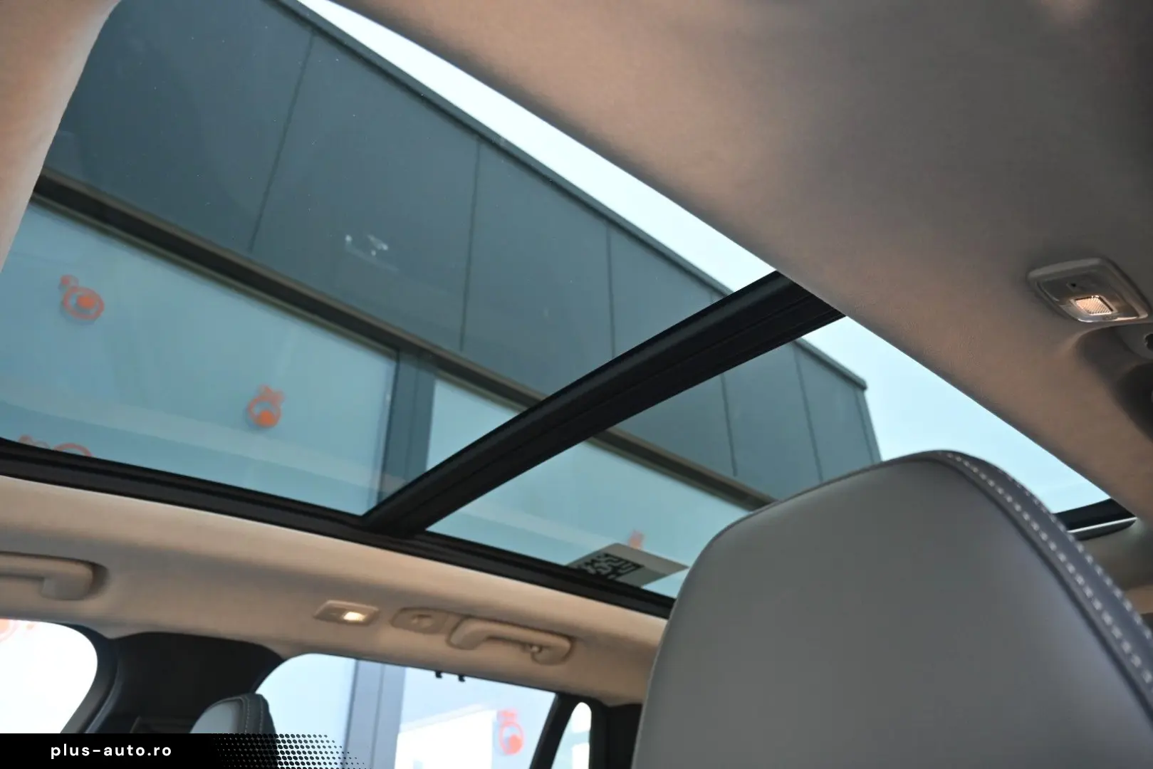 VOLVO XC90 Ultra Dark T8 AWD Recharge LUFT PANO STHZ
