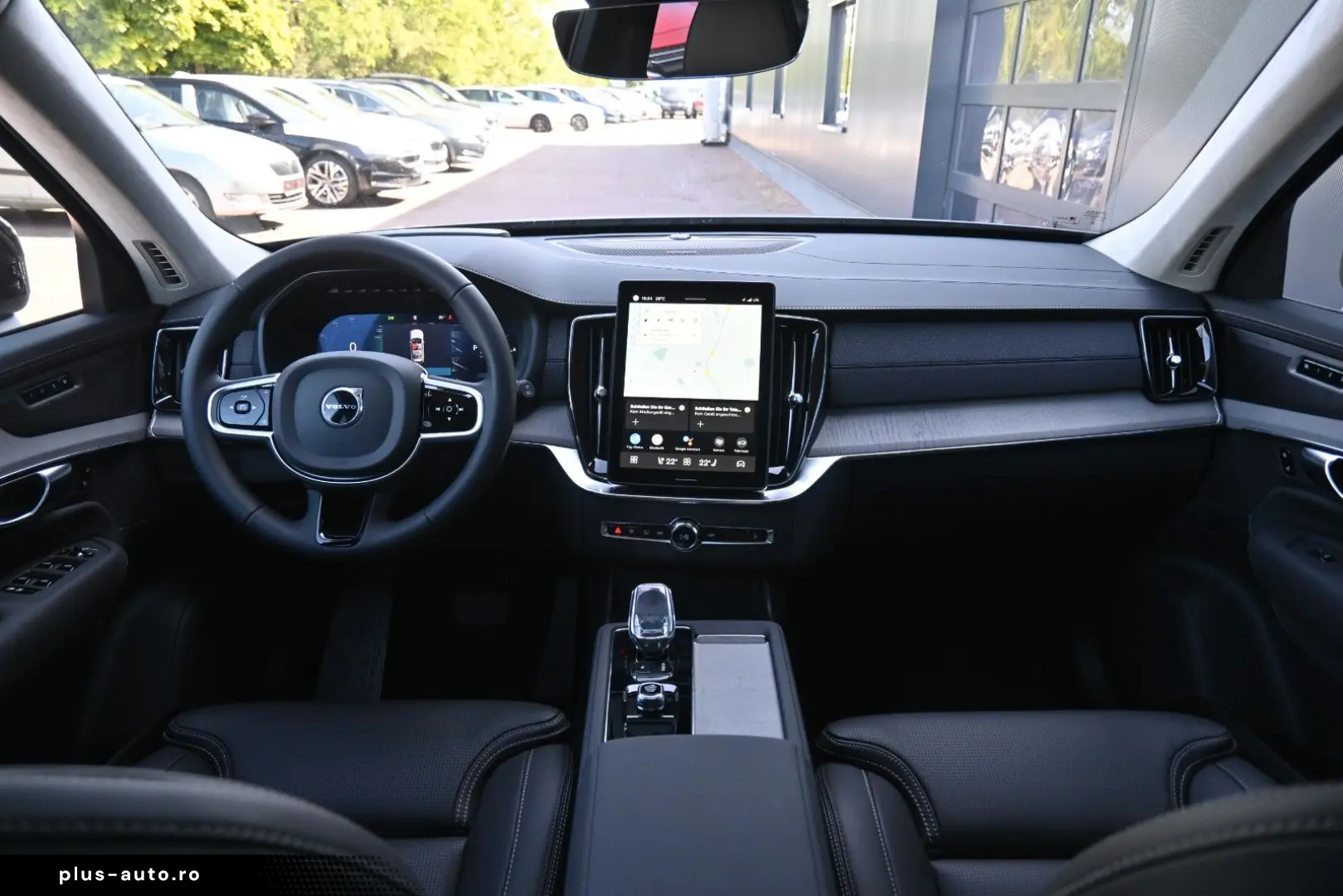 VOLVO XC90 Ultra Dark T8 AWD Recharge LUFT PANO STHZ