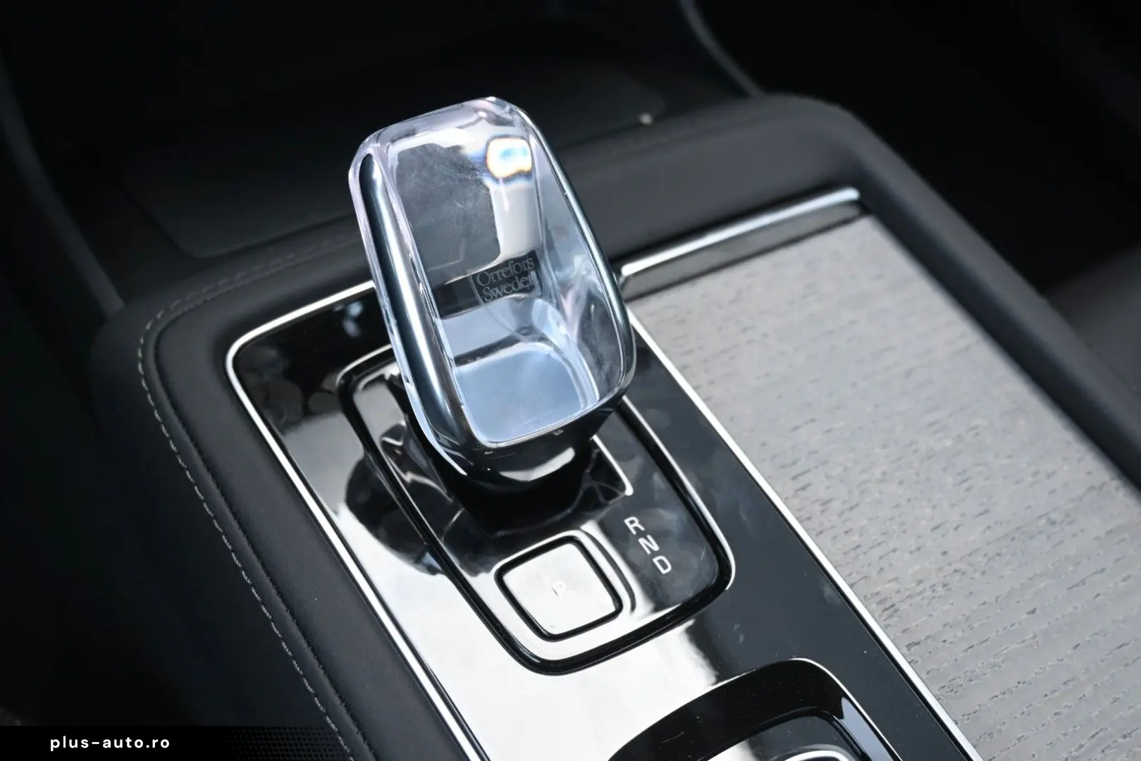 VOLVO XC90 Ultra Dark T8 AWD Recharge LUFT PANO STHZ