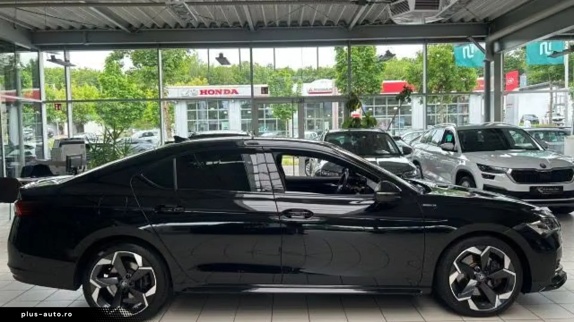 Skoda Superb Sportline 2.0 TSI DSG 4x4 Navi Canton