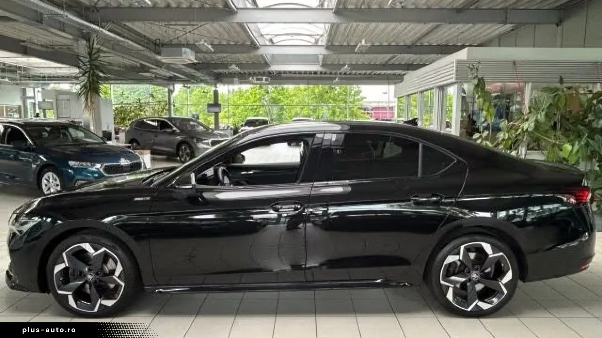 Skoda Superb Sportline 2.0 TSI DSG 4x4 Navi Canton