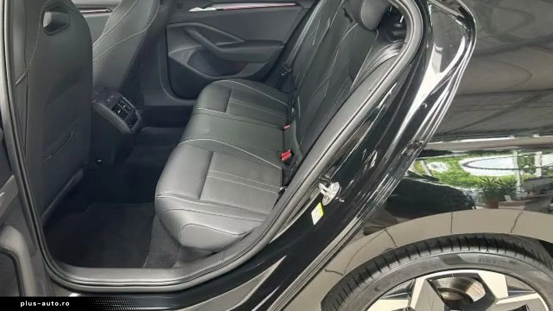 Skoda Superb Sportline 2.0 TSI DSG 4x4 Navi Canton
