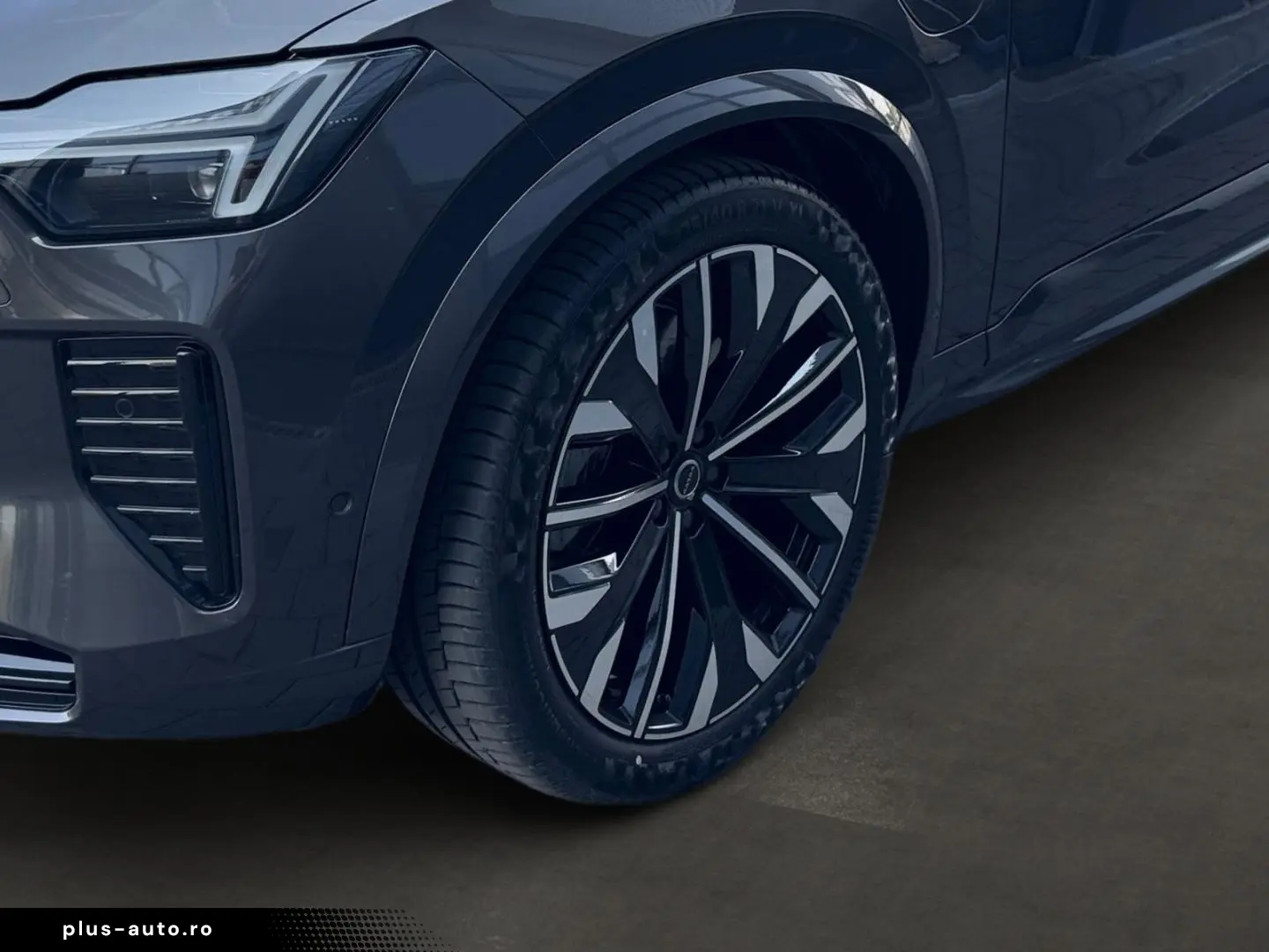 VOLVO XC90 T8 Ultra Dark AWD 7-Sitzer HUD StandHZG Led