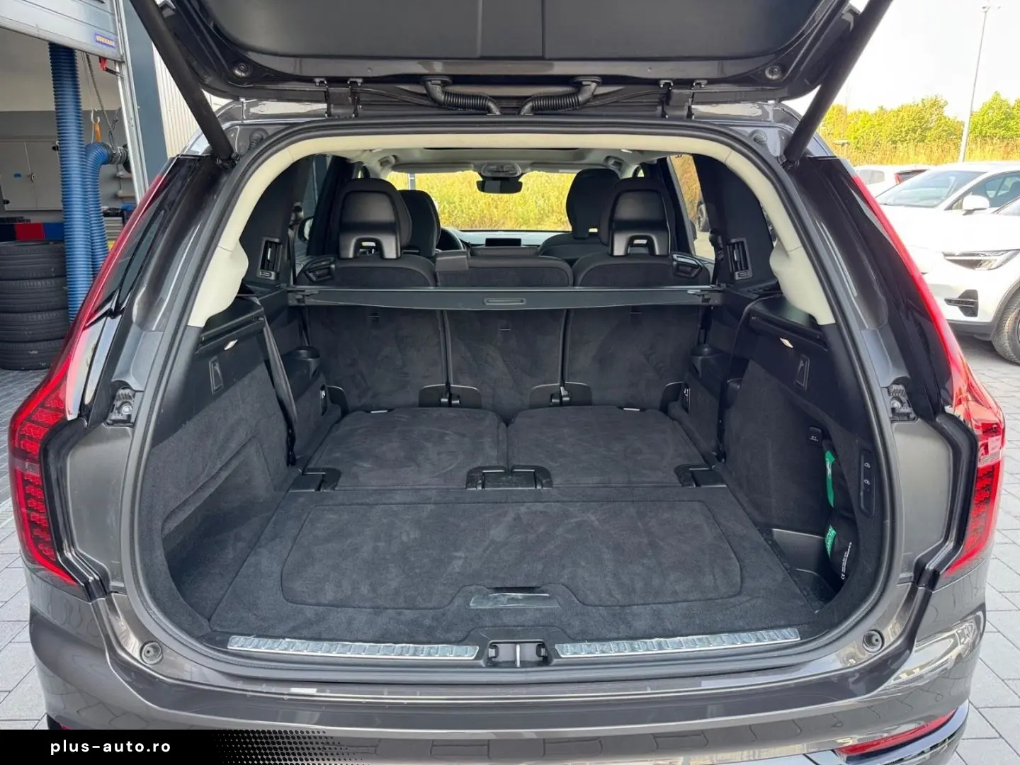 VOLVO XC90 T8 Ultra Dark AWD 7-Sitzer HUD StandHZG Led