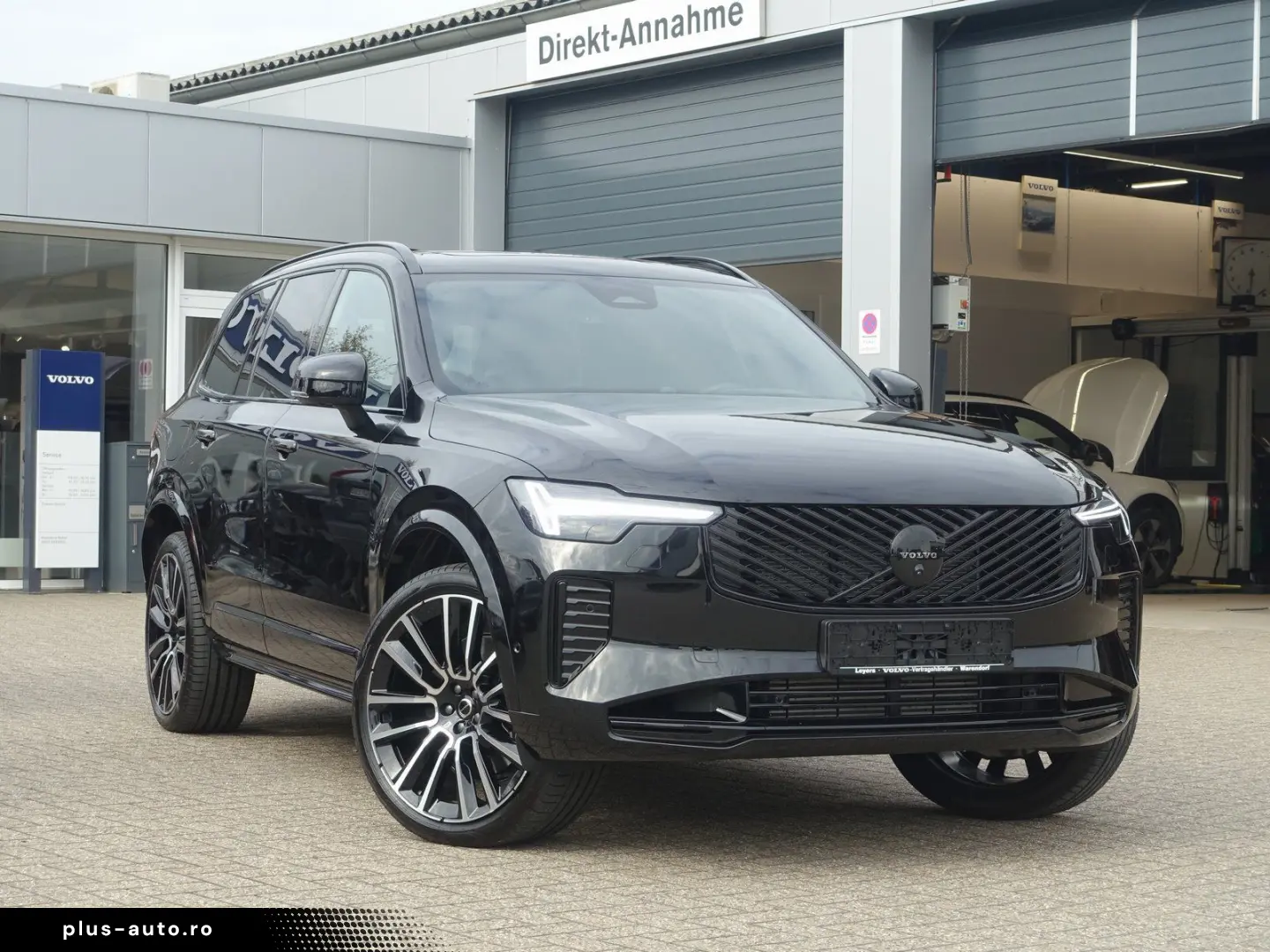 VOLVO XC90 Black Edition Ultra T8 AWD Plug-in FourC