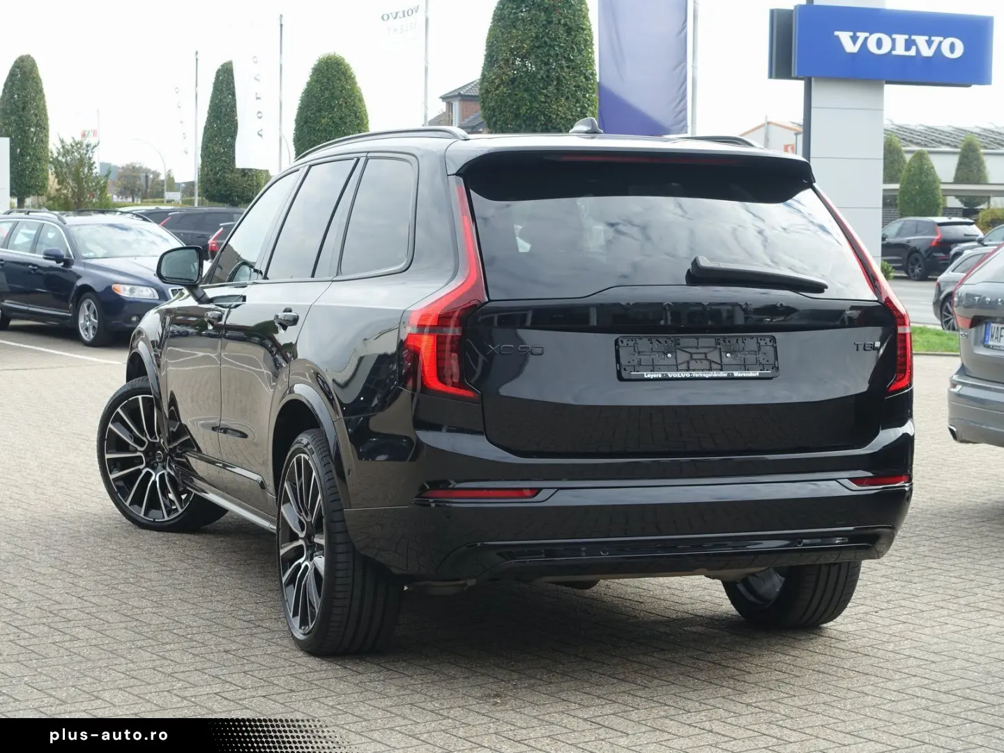 VOLVO XC90 Black Edition Ultra T8 AWD Plug-in FourC