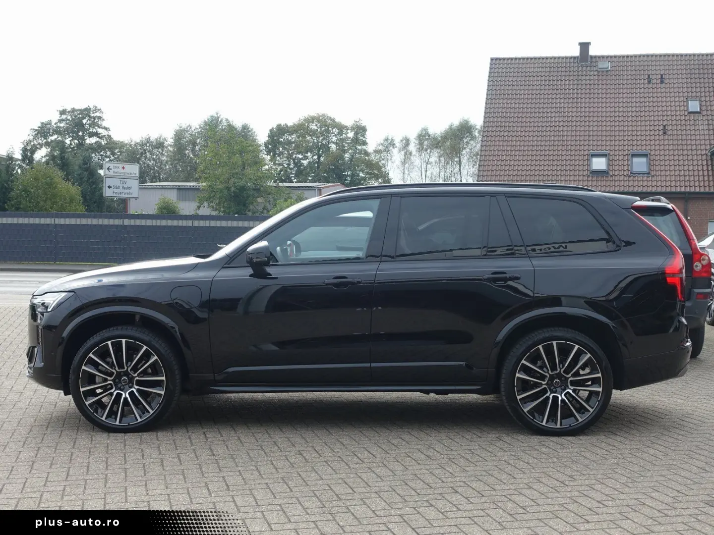 VOLVO XC90 Black Edition Ultra T8 AWD Plug-in FourC