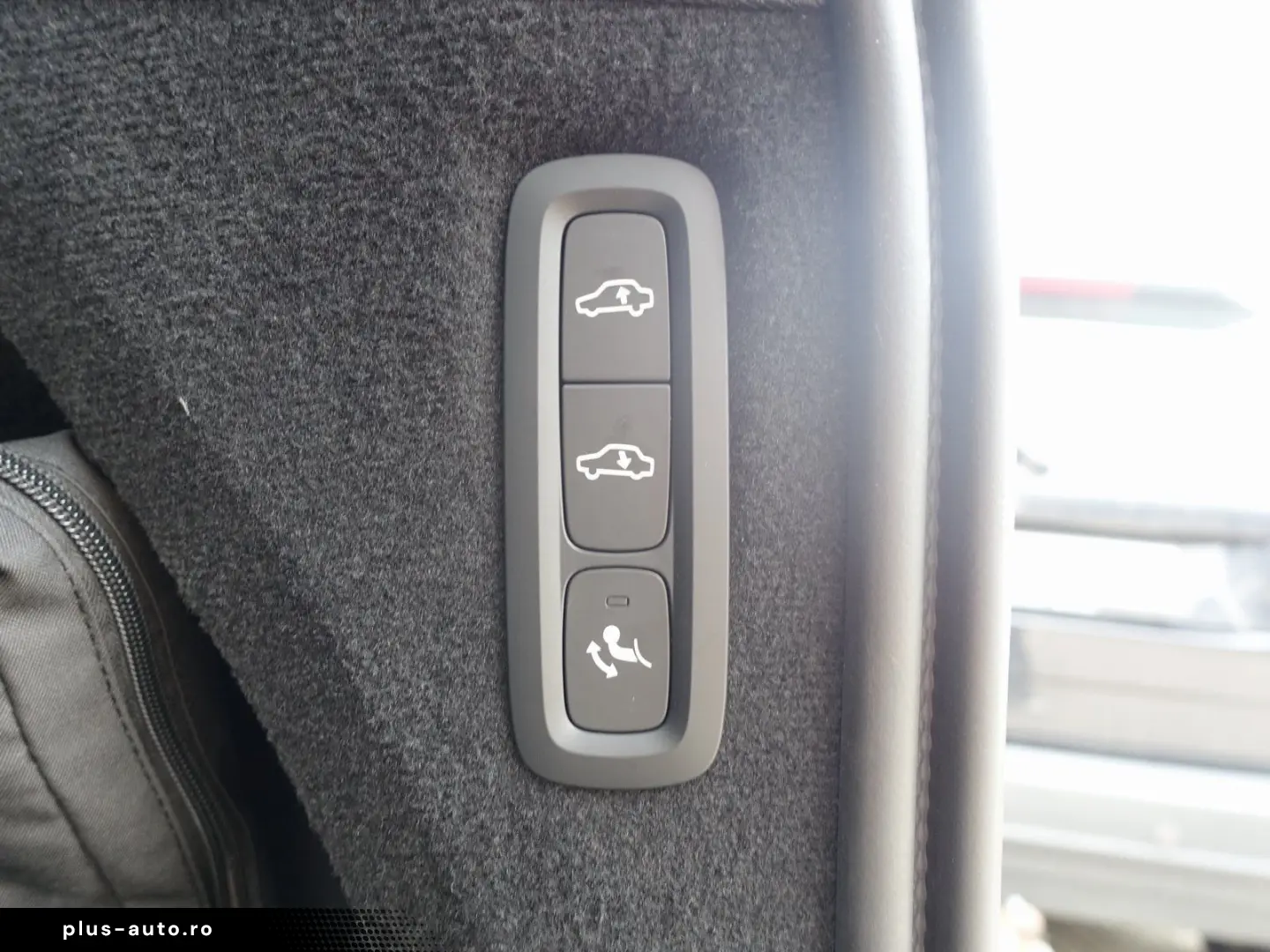 VOLVO XC90 Black Edition Ultra T8 AWD Plug-in FourC
