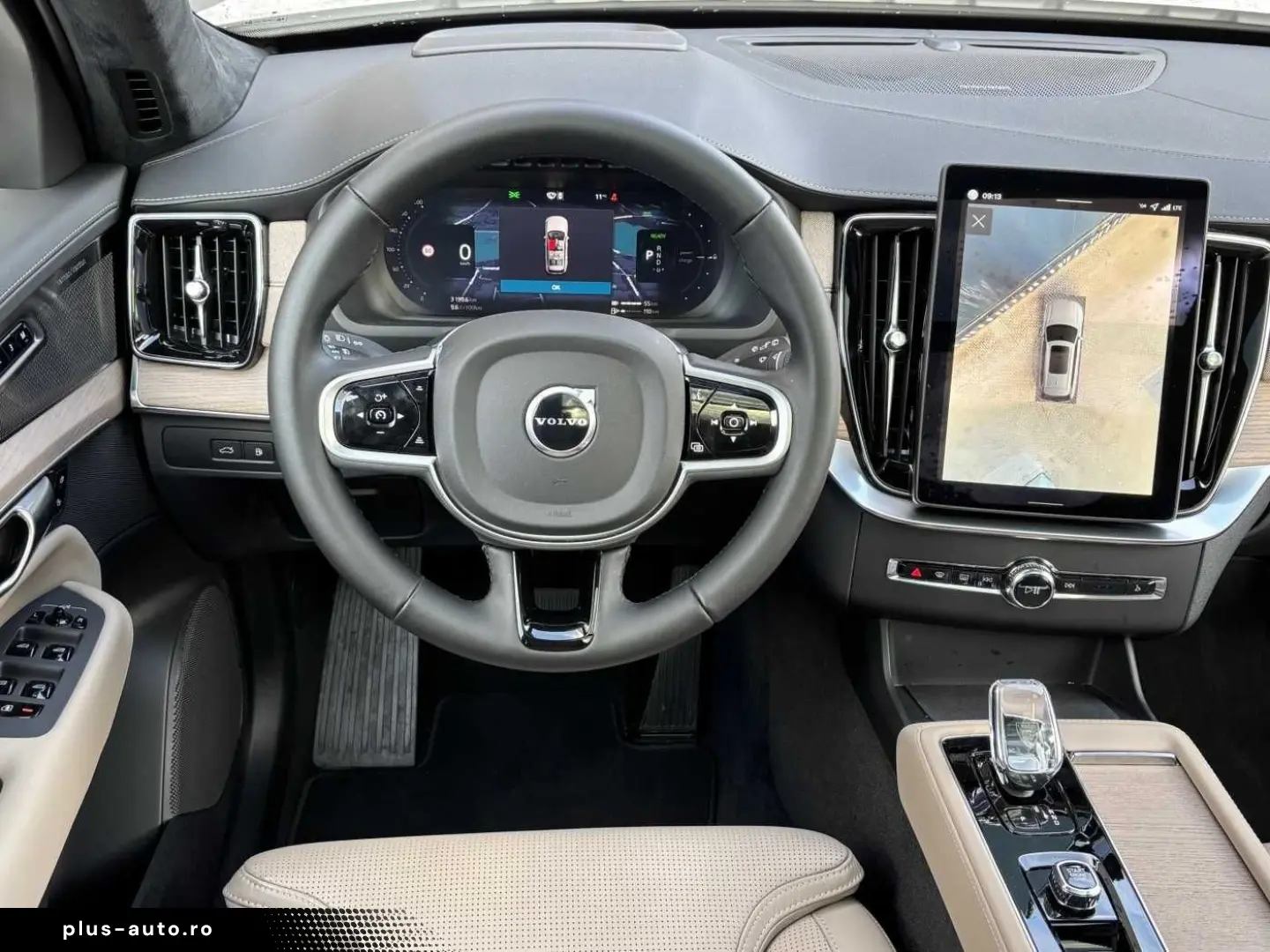 VOLVO T8 Twin Engine Ultra Dark  AHK  Pano uvm.