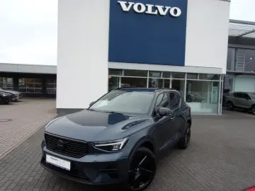 VOLVO XC 40 B4 Plus Black Edition 2WD