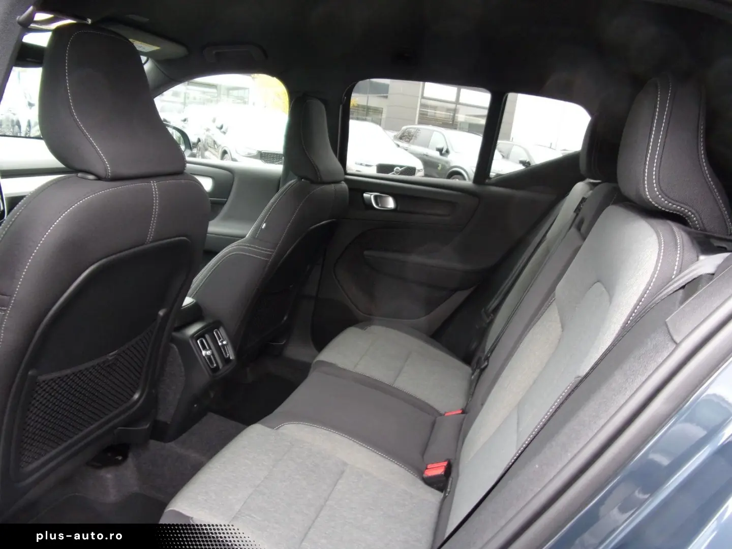 VOLVO XC 40 B4 Plus Black Edition 2WD