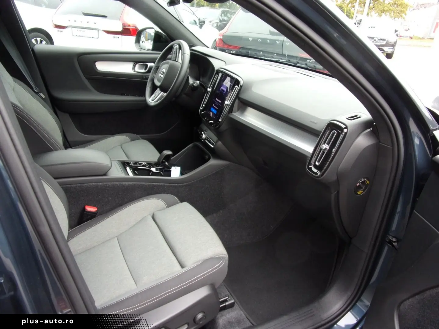 VOLVO XC 40 B4 Plus Black Edition 2WD