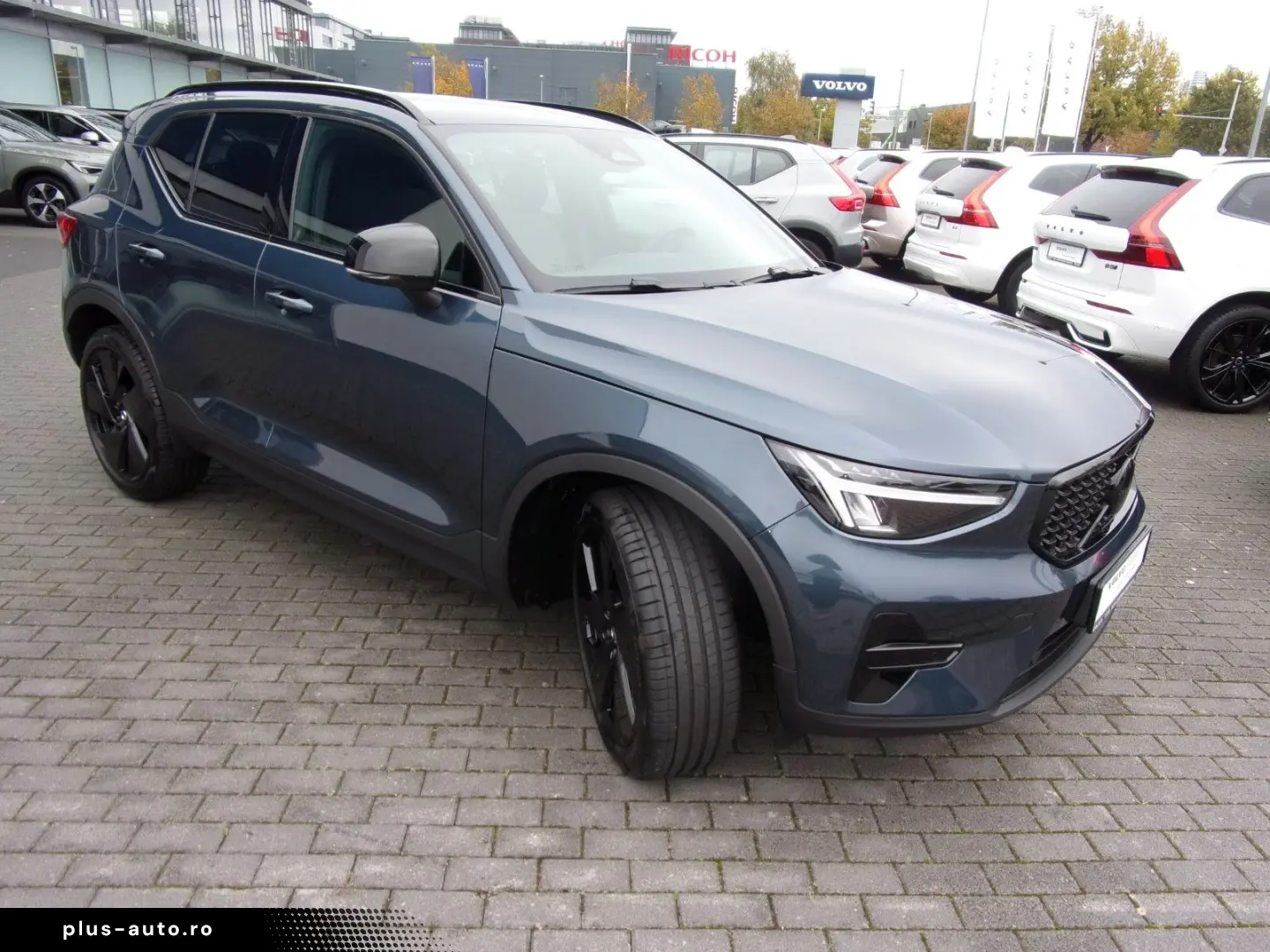 VOLVO XC 40 B4 Plus Black Edition 2WD