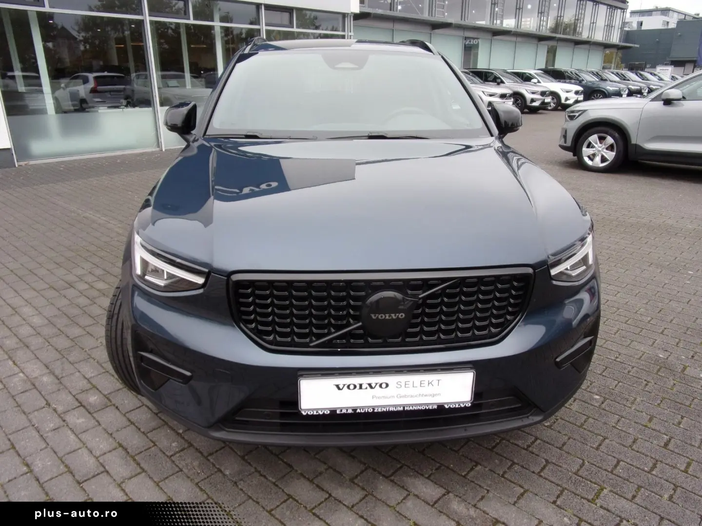 VOLVO XC 40 B4 Plus Black Edition 2WD