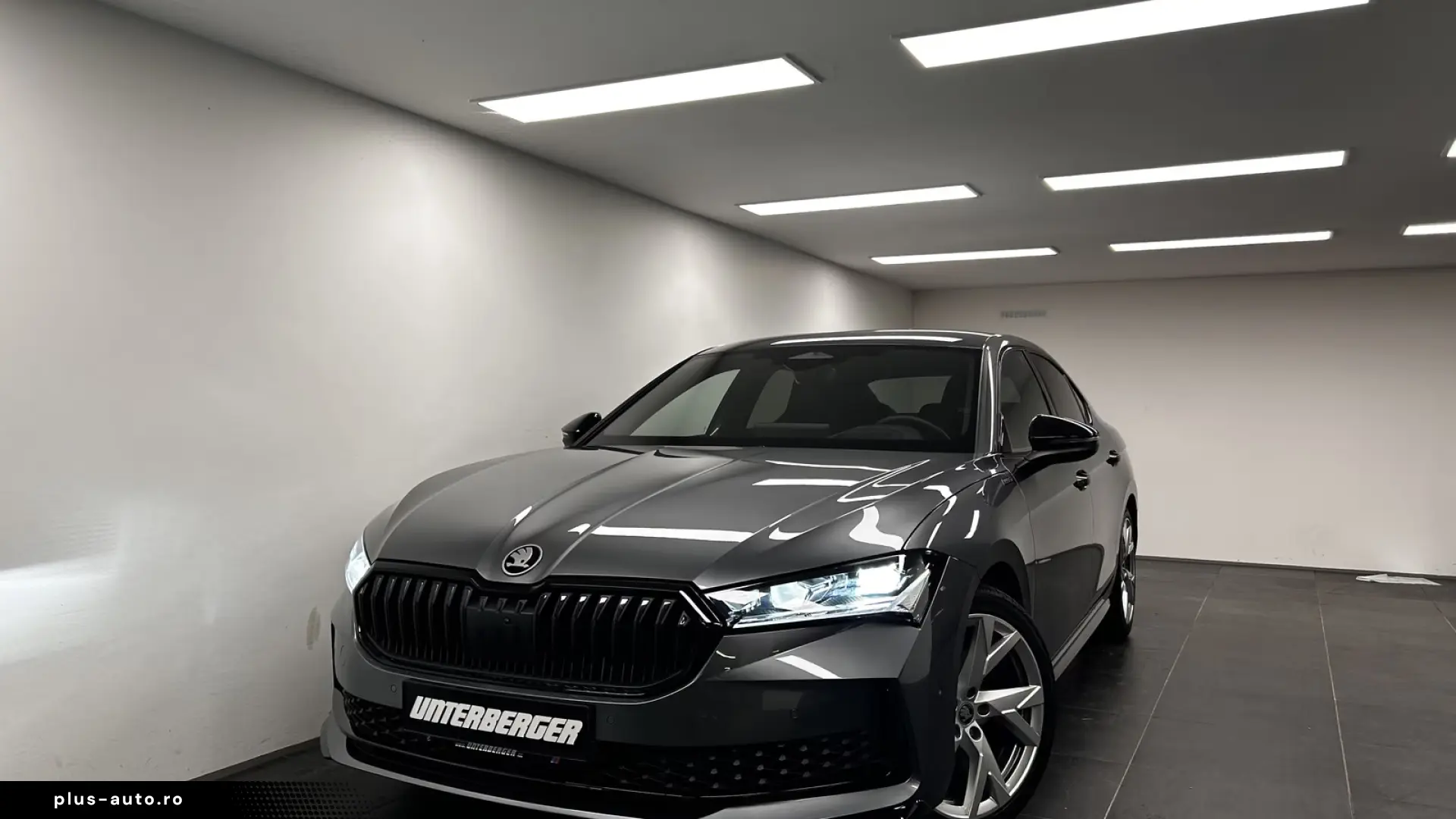 Skoda Superb 2.0 TSI DSG 4x4 Sportline Head-Up