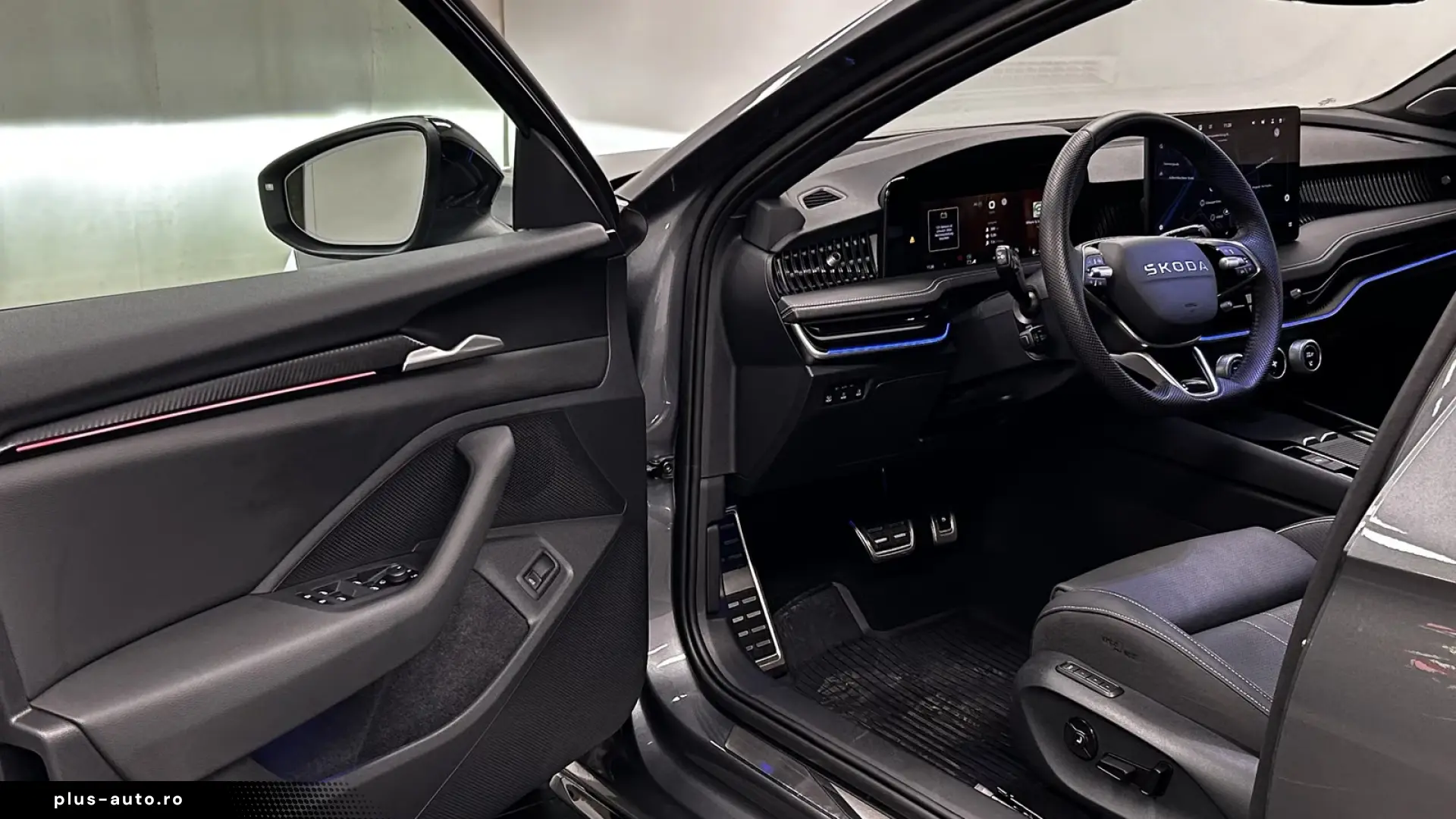 Skoda Superb 2.0 TSI DSG 4x4 Sportline Head-Up