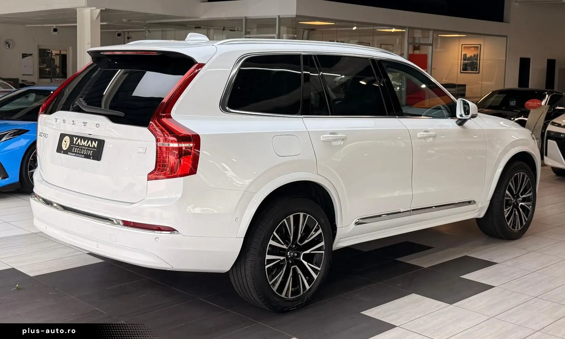 VOLVO XC90 Ultimate Bright  Pano HuD B&W Massage FourC