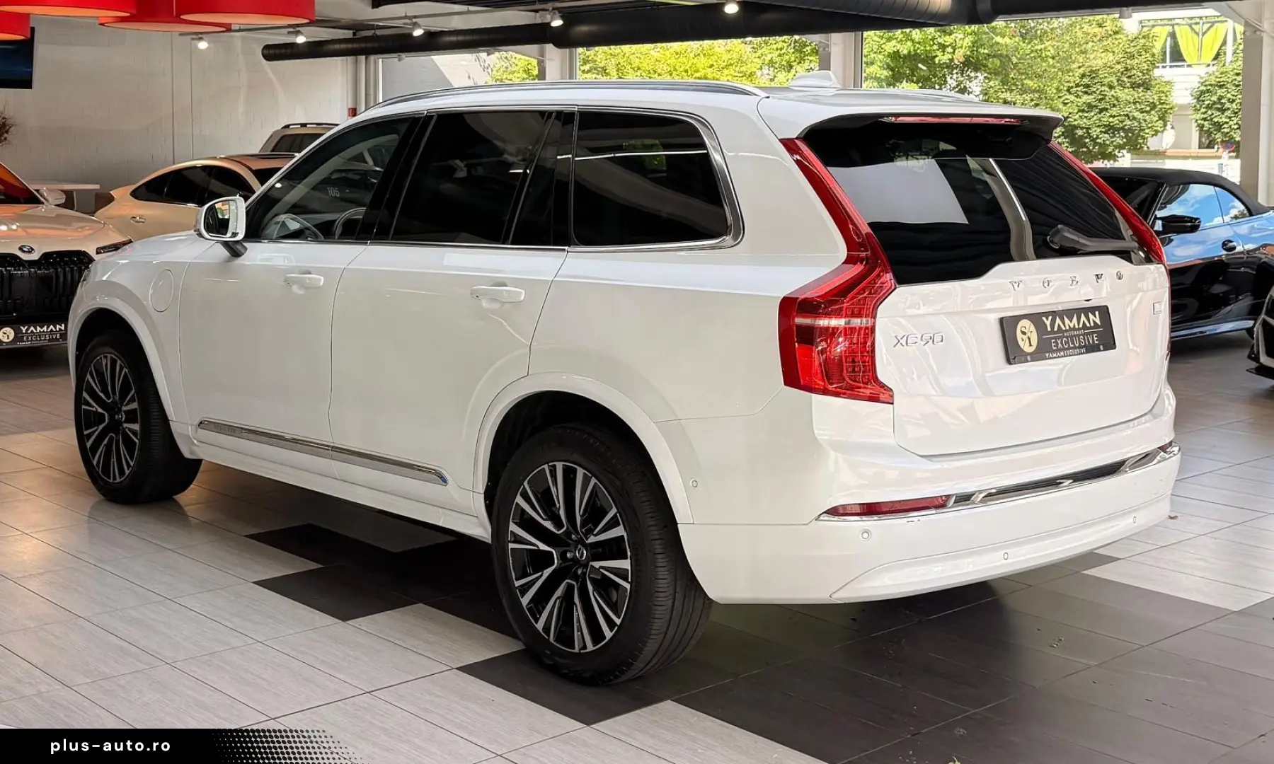 VOLVO XC90 Ultimate Bright  Pano HuD B&W Massage FourC