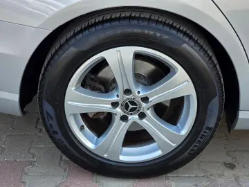 Mercedes-Benz E 200 4 MATIC