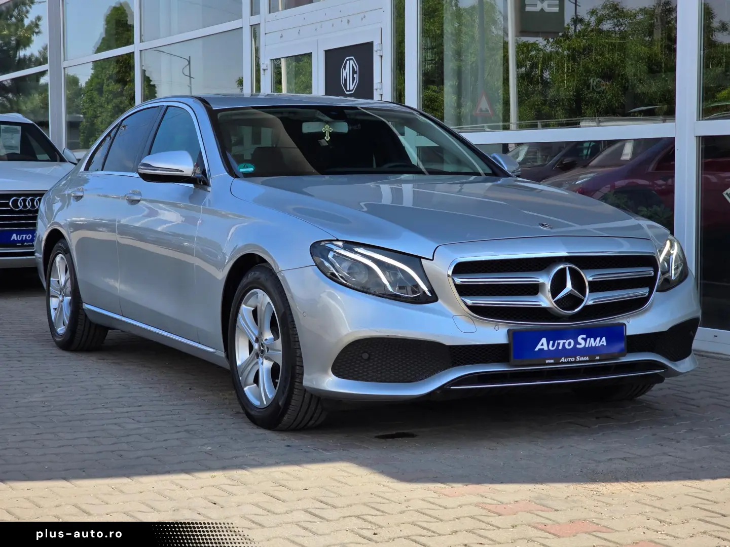 Mercedes-Benz E 200 4 MATIC