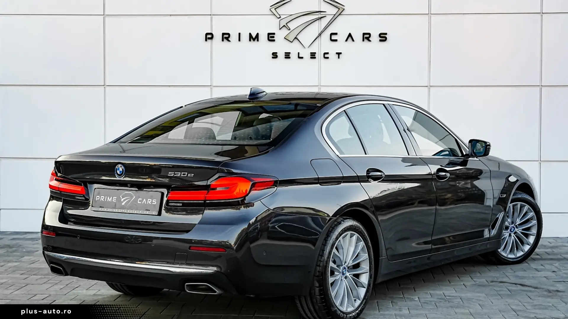 BMW Seria 5 530e Aut. Luxury Line